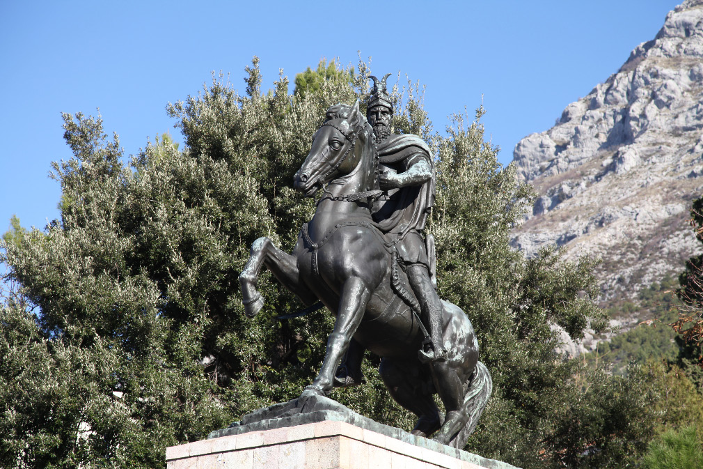 Skanderbeg equestrian monument in Krujë