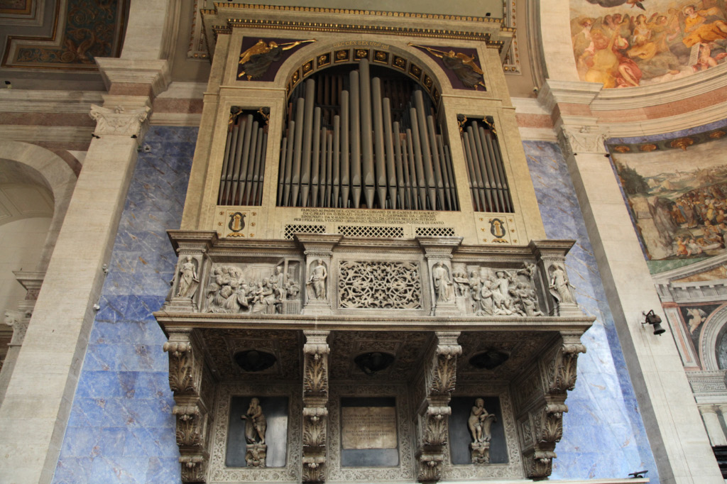 pipe organ of Basilica di Santa Maria Maggiore