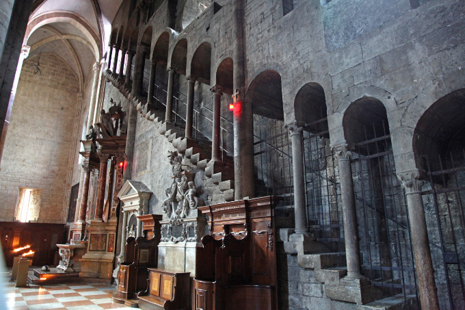 Cattedrale di San Vigilio, Duomo di Trento - Trent Cathedral stairs