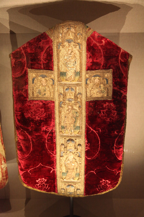 Catholic and orthodox liturgical vestments