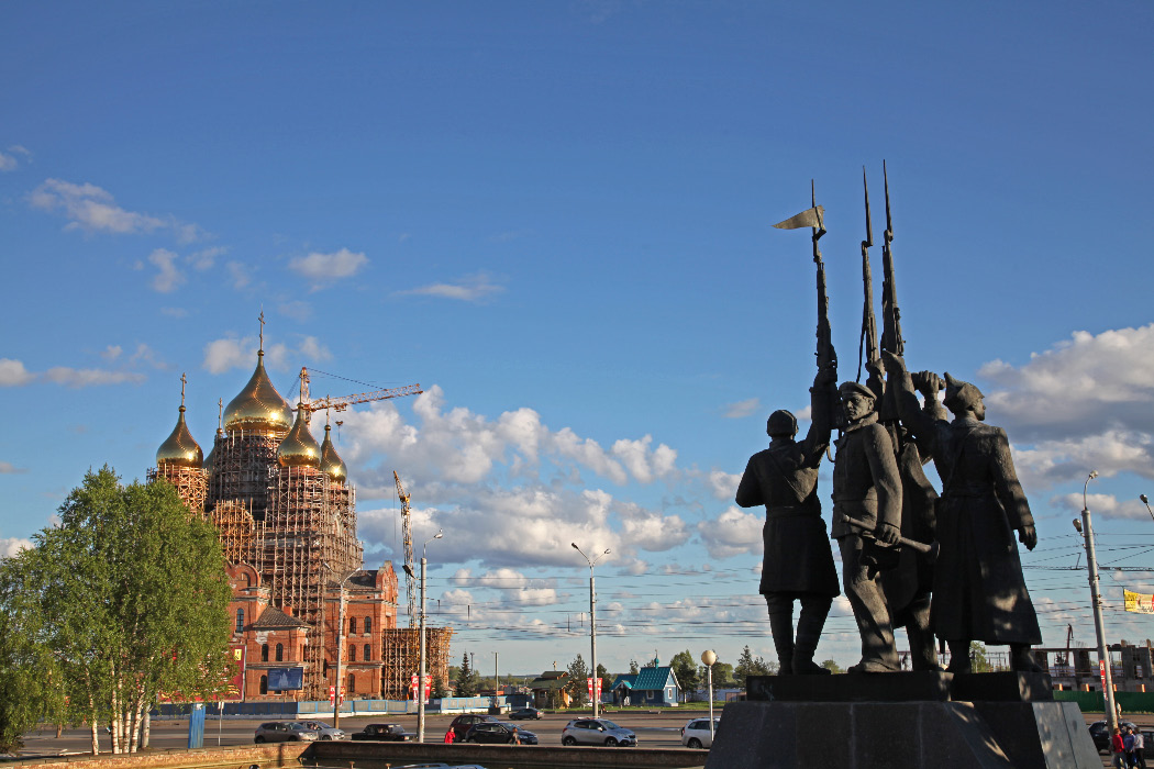 Arkhangelsk monument to the heros of Bolshevism fighting the Interventionists