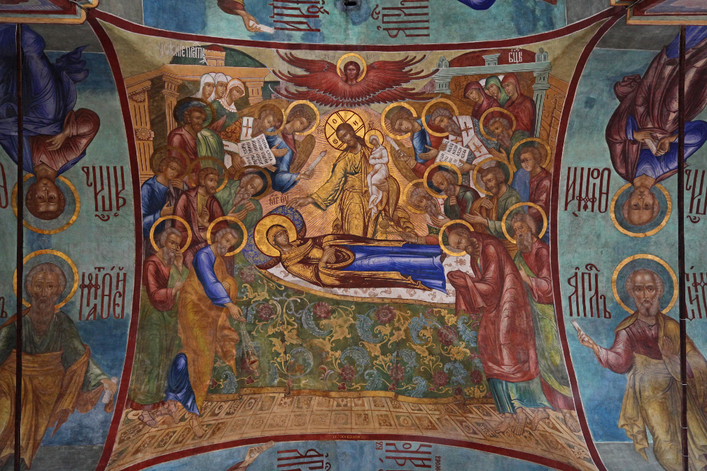 in European Christendom 17th c. frescos on ceiling vault of the 16th. c. Dormition Cathedral (or Assumption Cathedral) - Успенский Собор